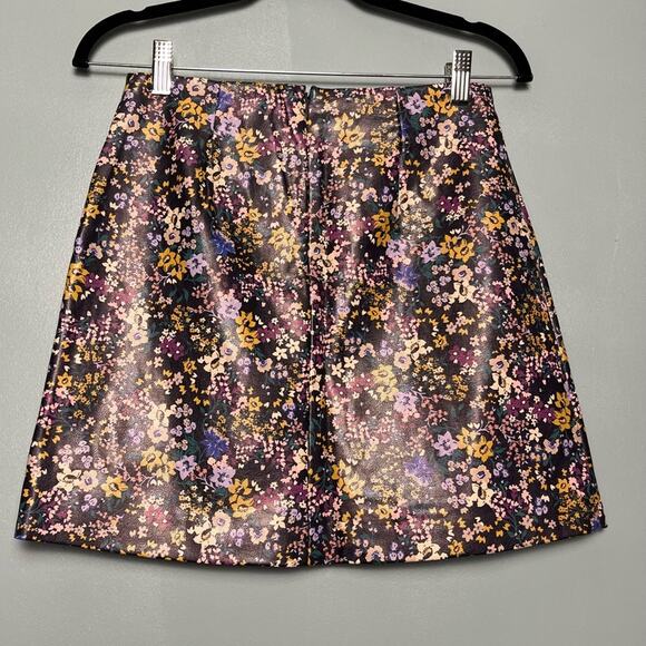 NWT Maeve Anthropologie Faux Leather Micro Mini Side Slit Floral Women’s Size 2 - Picture 3 of 8